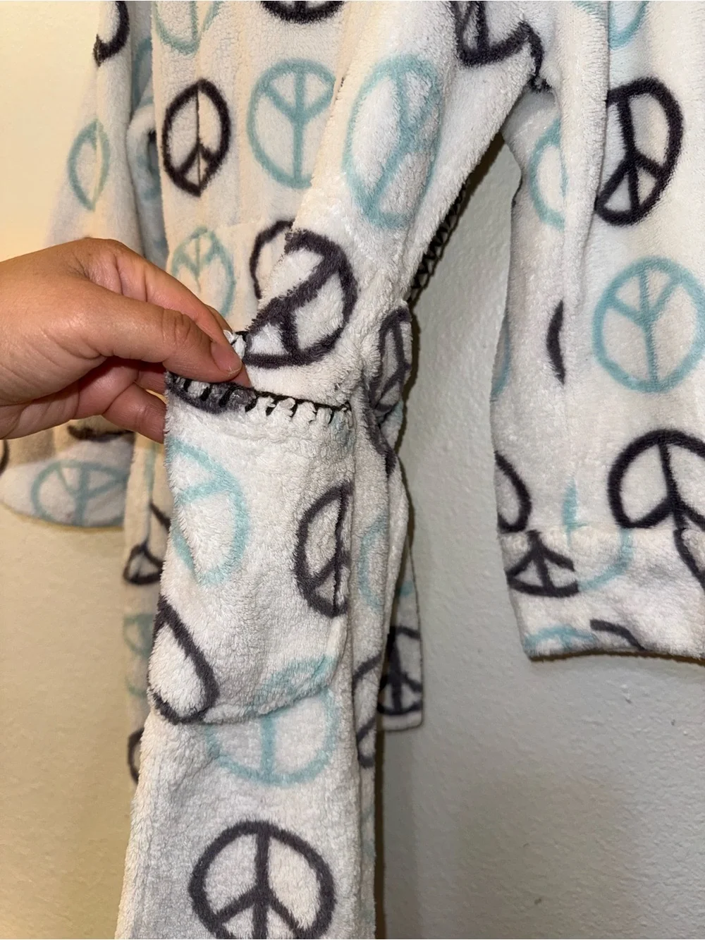 P.J. Salvage White Plush Robe with Blue & Black Peace Signs